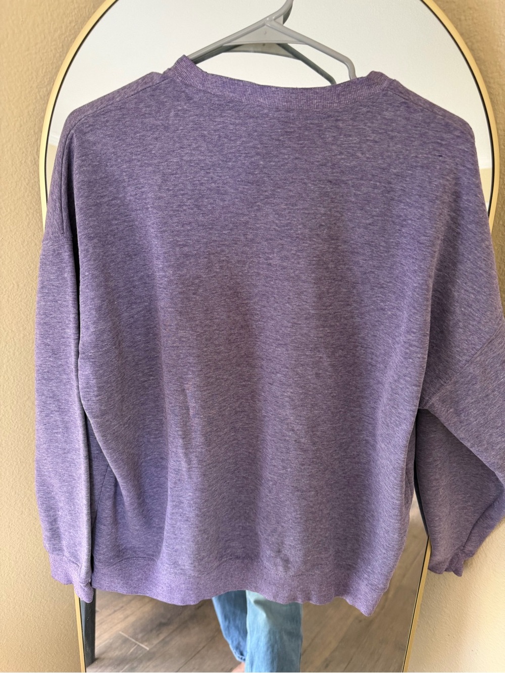 Vintage Lakers Purple Sweatshirt - Picture 4 of 4
